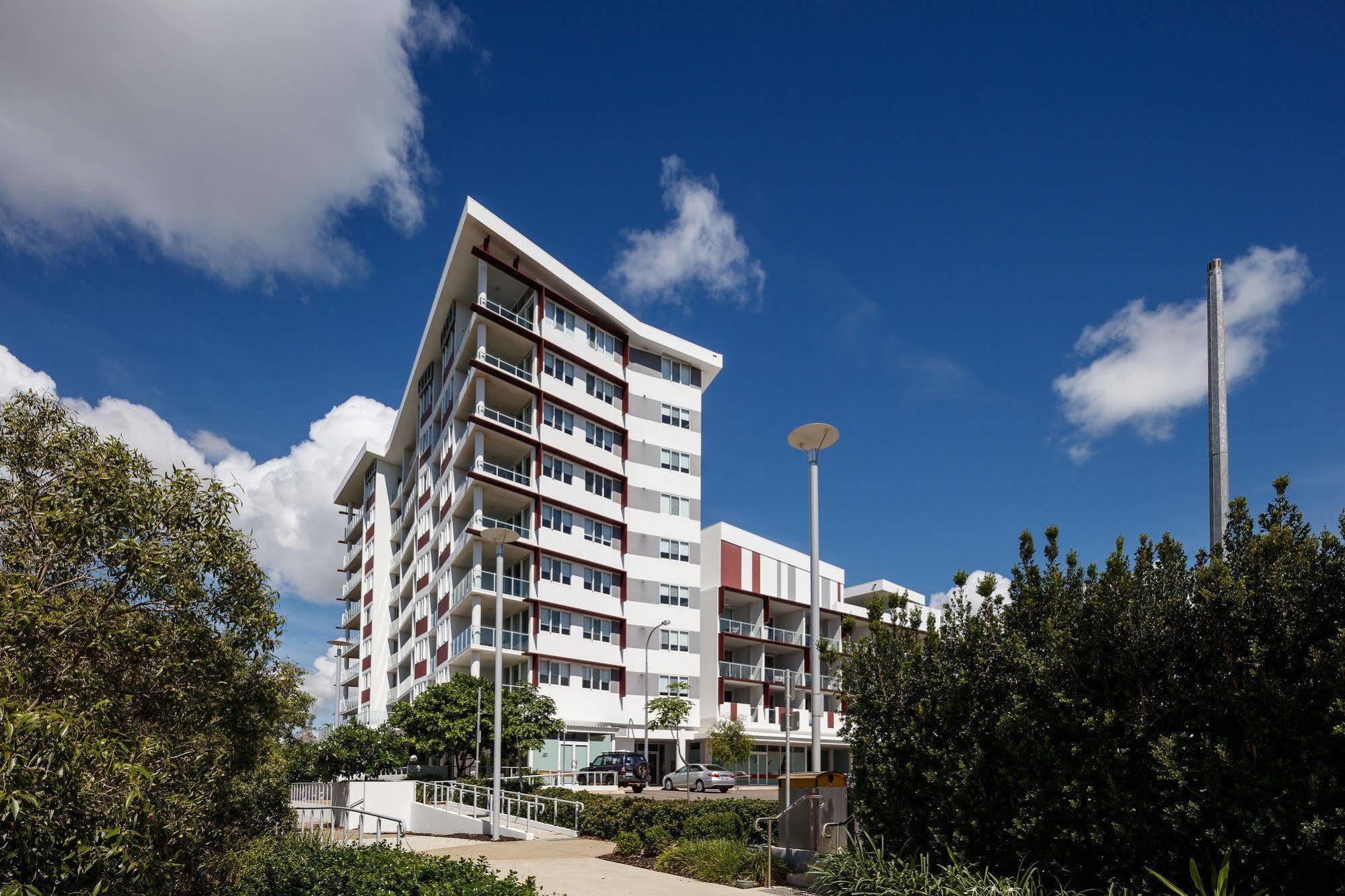 Central Holborn Apartments Townsville Esterno foto